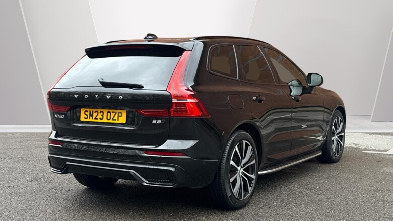 Volvo XC60 2.0 B5P Ultimate Dark 5dr AWD Geartronic Petrol Estate